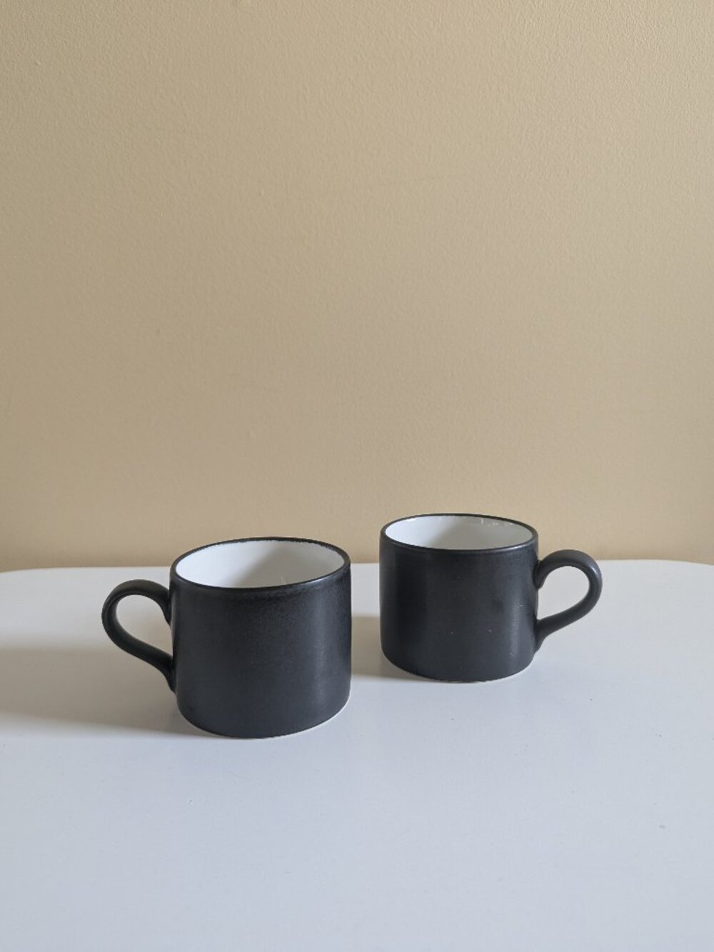 1980s SCRAFFITO BY HABITAT 1980s MATTE BLACK VINTAGE MUG SET